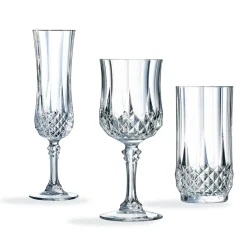 Ensemble 18 pièces, verres à pied et gobelets Longchamp